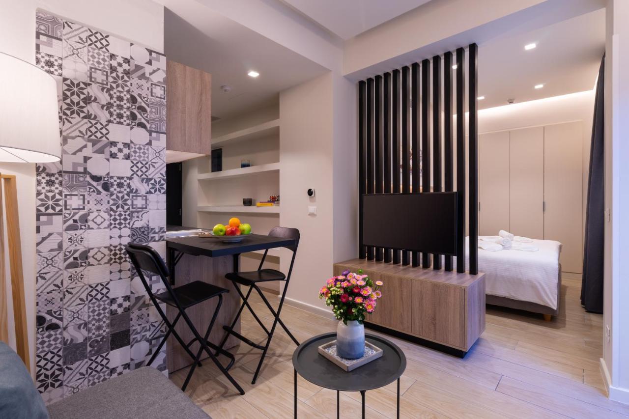 Aparthotel Hestia - Romvis 9 Atenas Exterior foto